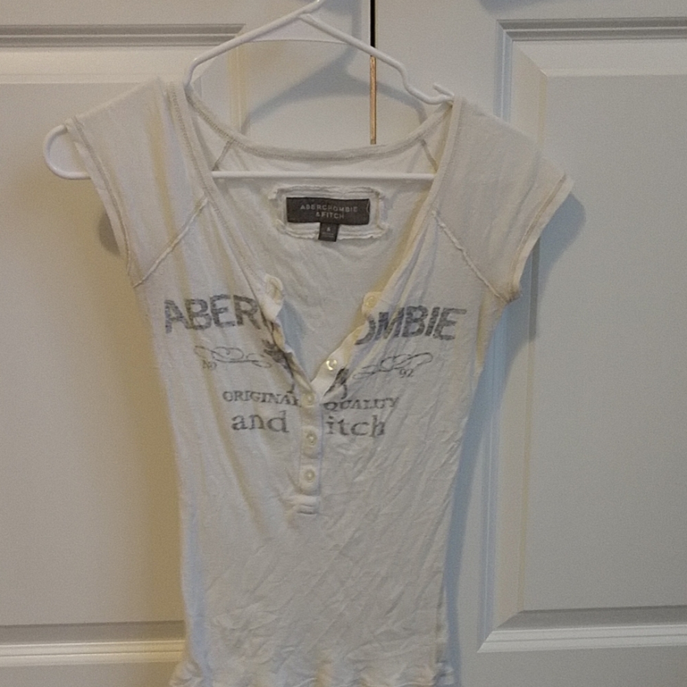 Abercrombie t shirt